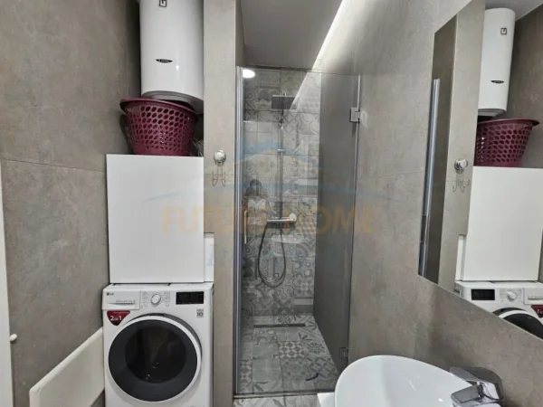 Tirane, jepet me qera apartament 2+1+2 Kati 3, 108 m² 1.200 € (KOMPLEKSI DELIJORGJI)