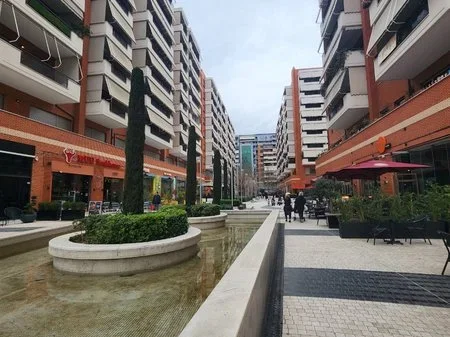 Tirane, shitet Biznesi Resorant Kati 0, 58 m² 58.000 € (Kompleksi Delijorgji)
