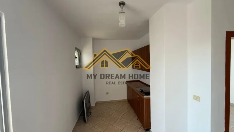 Durres, shitet apartament 2+1 Kati 6, 150 m² 144.000 € (plazh rrota e kuqe)