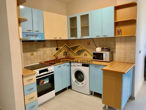 Durres, shitet apartament 1+1 Kati 4, 56 m² 150.000 € (shkembi kavajes)