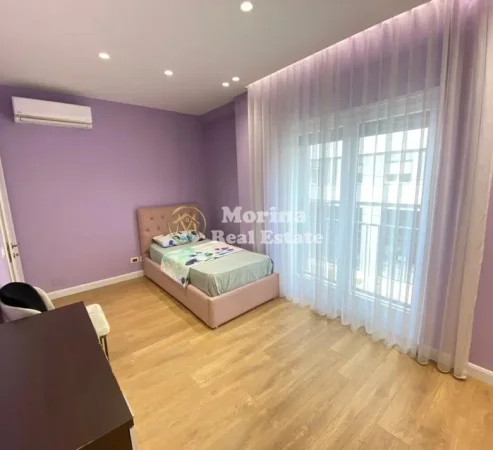 Tirane, jepet me qera apartament 2+1 Kati 1, 100 m² 750 € (Selvia)