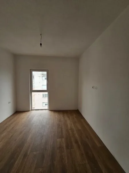 Tirane, shitet apartament 2+1+Ballkon Kati 7, 95 m² 130.000 € (Ish Dogana)