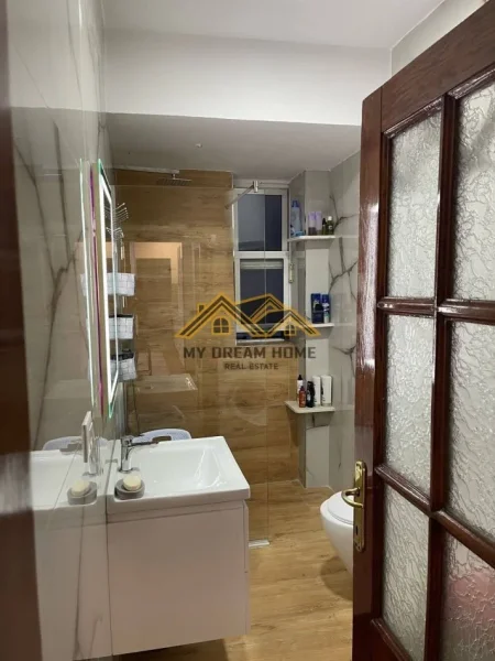 Durres, shitet apartament 2+1 , 75 m² 120.000 € (ish fabrika e bukes)