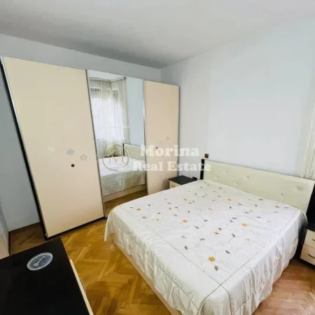 Tirane, jepet me qera apartament 3+1 Kati 2, 125 m² 650 € (Don Bosko)
