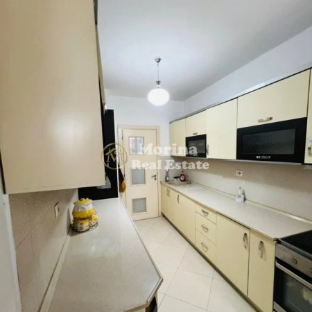Tirane, jepet me qera apartament 3+1 Kati 2, 125 m² 650 € (Don Bosko)
