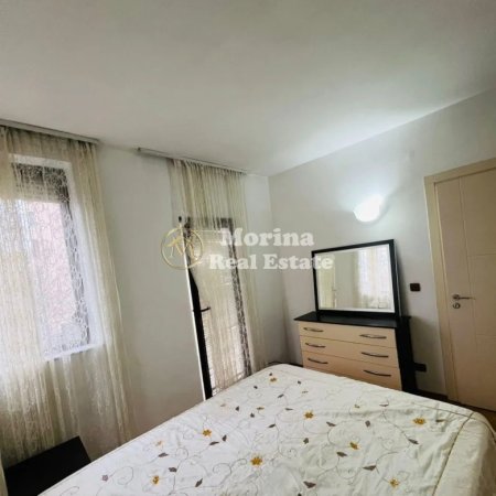 Tirane, jepet me qera apartament 3+1 Kati 2, 125 m² 650 € (Don Bosko)