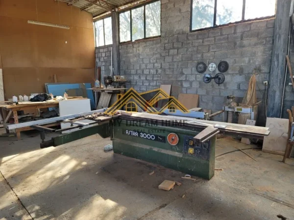 Durres, shitet vetem 1 dhome Kati 1, 1.480 m² 120.000 € (shkallnur)