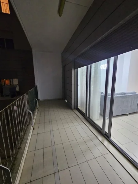 Tirane, jepet me qera apartament 1+1 , 70 m² 700 € 