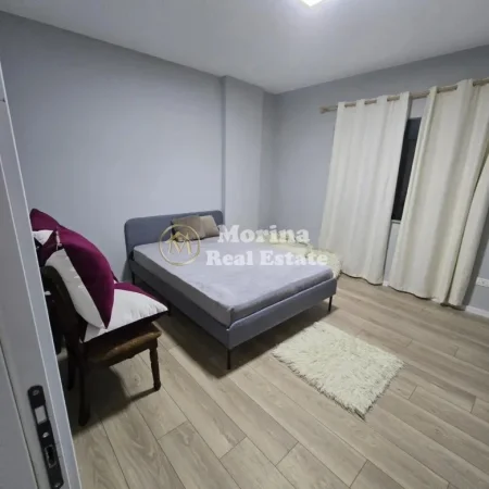 Tirane, jepet me qera apartament 2+1 Kati 4, 100 m² 480 € (Fresku)