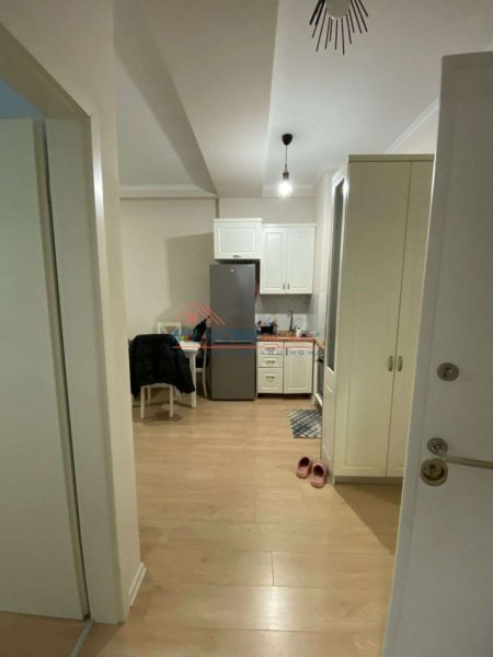 Tirane, jepet me qera apartament 1+1+Ballkon Kati 6, 60 m² 550 € (rruga Artan Lenja)