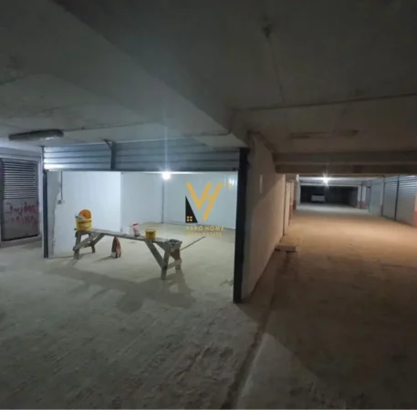 Tirane, shitet garazh | post parkimi Kati -1, 40 m² 38.000 € (ALI DEMI)