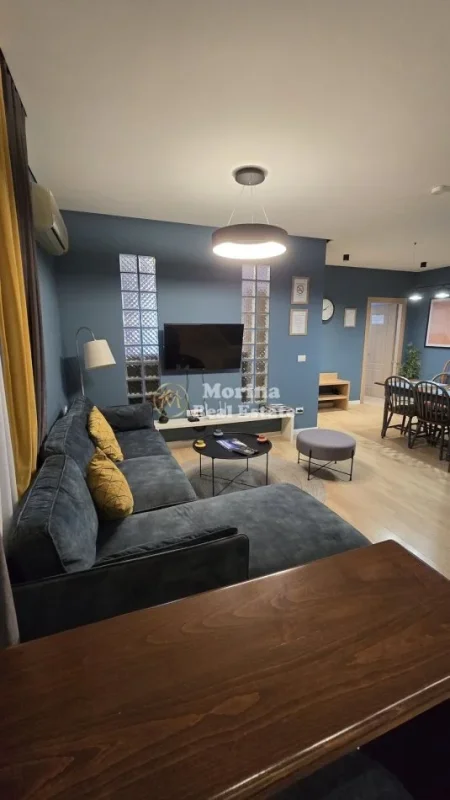 Tirane, jepet me qera apartament 2+1 Kati 1, 75 m² 1.600 € (Myslym Shyri)