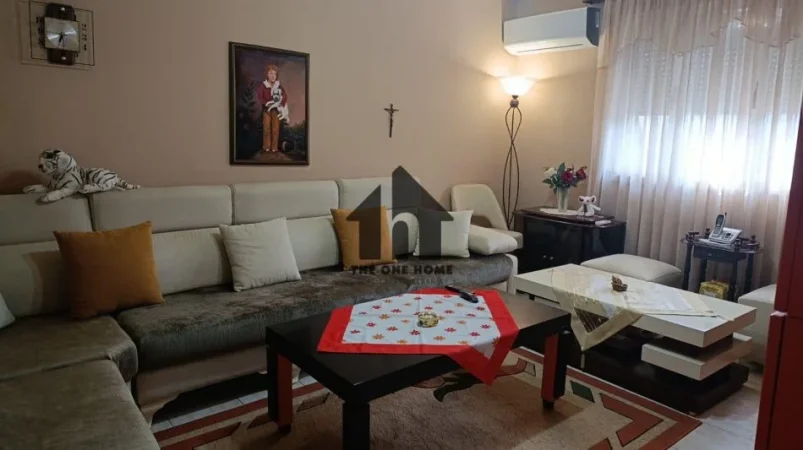 Tirane, shitet apartament 2+1+Ballkon Kati 4, 73 m² 135.000 € (ish stacioni fundit tiranes re)