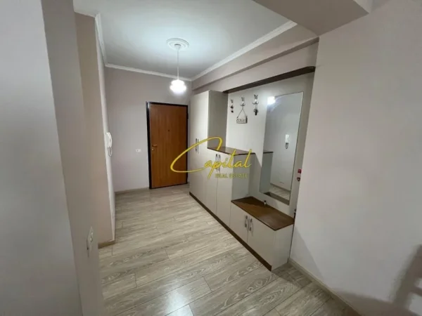 Tirane, jepet me qera apartament 2+1 Kati 2, 115 m² 550 € (ASTIR)