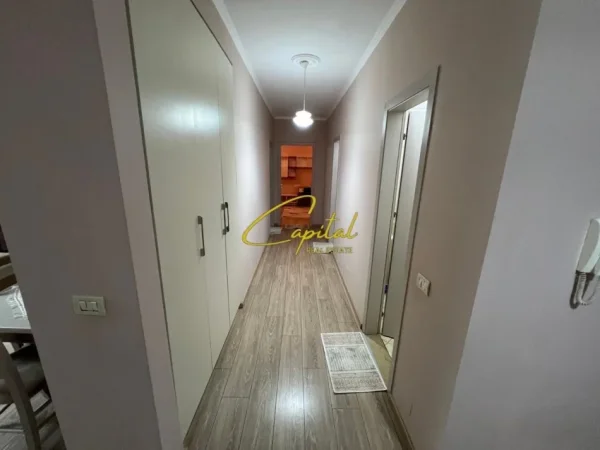 Tirane, jepet me qera apartament 2+1 Kati 2, 115 m² 550 € (ASTIR)
