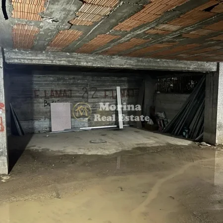 Tirane, jepet me qera apartament 2+1 Kati 2, 105 m² 550 € (Astir)