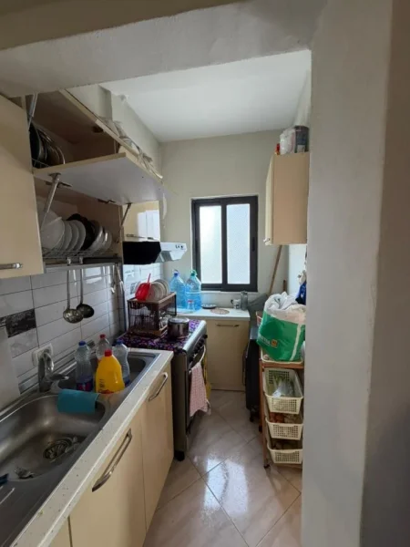 Durres, shitet apartament 2+1+Ballkon Kati 3, 75 m² 115.000 € (Stacioni i Trenit)