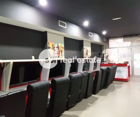 Shkoder, shitet ambjent biznesi Kati -1, 70 m² 130.000 € (QENDER)