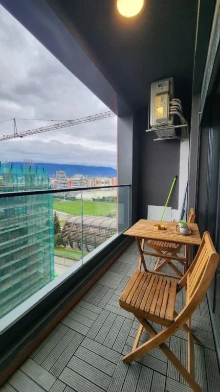 Tirane, jepet me qera apartament 2+1 Kati 9, 105 m² 1.300 € (KOMPLEKSI OLIMPIK KOMUNA PARISIT)