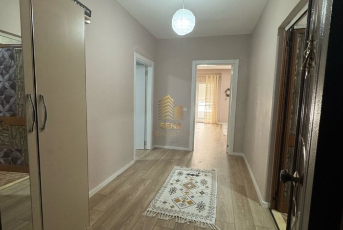 Tirane, jepet me qera apartament 2+1+Ballkon Kati 4, 100 m² 480 € (Fresk)