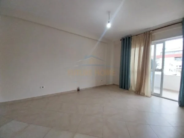 Tirane, jepet me qera apartament 2+1 Kati 4, 76 m² 400 € (don bosko)