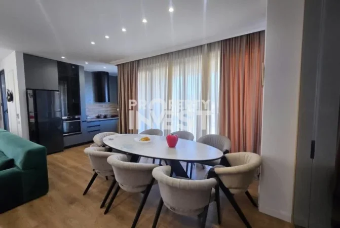 Tirane, shitet 2+1 Kati 5, 138 m² 300.000 € (Pediatria)