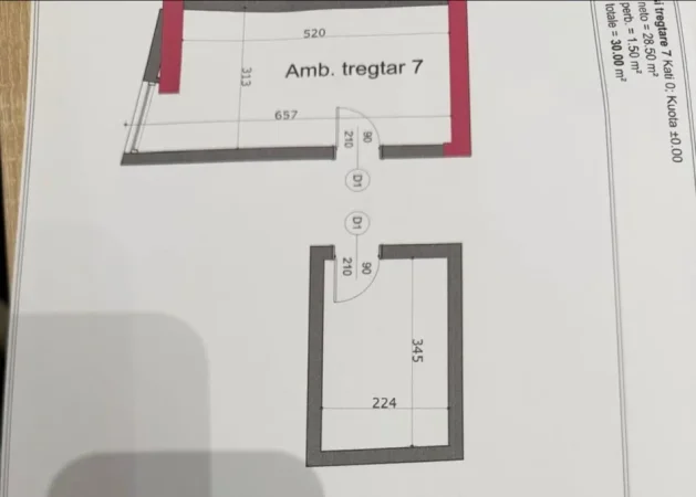 Tirane, shitet dyqan Kati 0, 30 m² 95.000 € (KOMUNA E PARISIT)