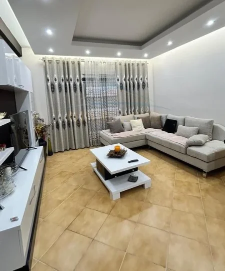 Qera,Apartament 2+1, Fresk, Tirane