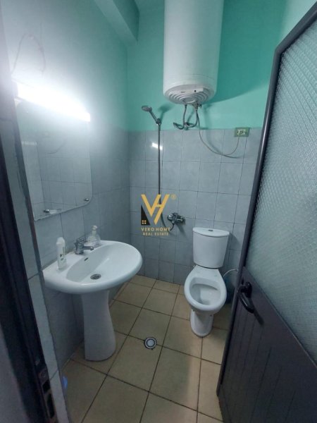 Lezhe, shitet ambjent biznesi Kati 0, 9.220 m² 1.300.000 € (MILOT)