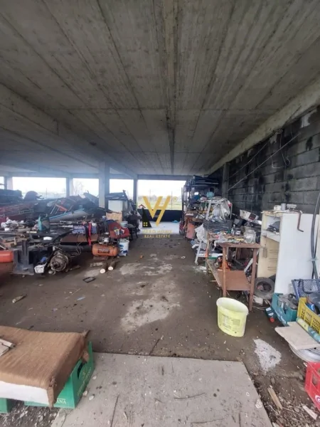 Lezhe, shitet ambjent biznesi Kati 0, 9.220 m² 1.300.000 € (MILOT)