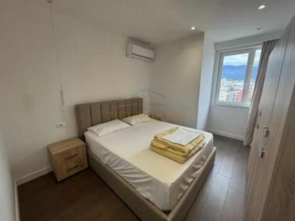 Tirane, jepet me qera apartament 2+1 Kati 8, 75 m² 