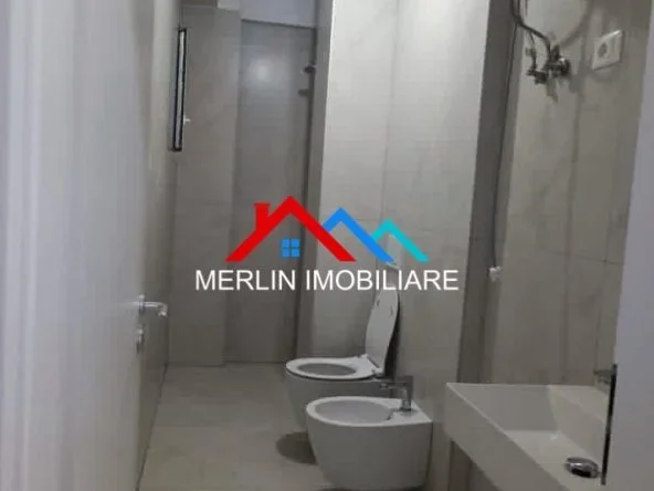Tirane, jepet me qera apartament 1+1+Ballkon Kati 2, 54 m² 450 € (RRUGA DALIP TOPI,FRESK)