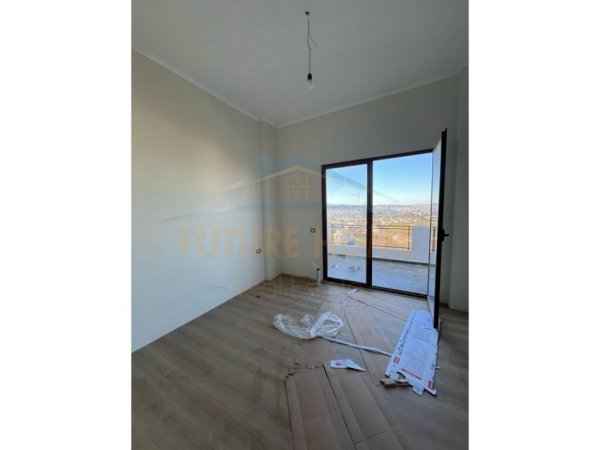 Tirane, shitet apartament 2+1 Kati 1, 111 m² 139.250 € (Fresku)