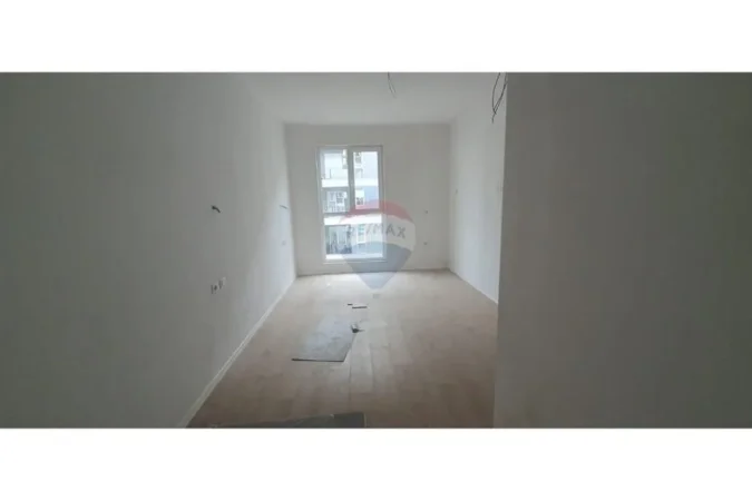 Tirane, shitet apartament 2+1+Ballkon , 91 m² 109.000 € 