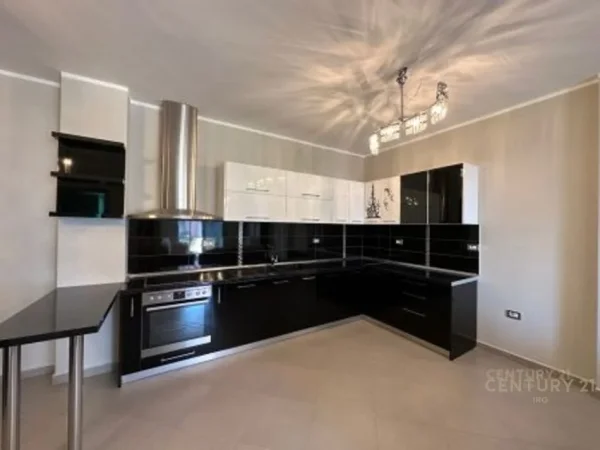 Tirane, jap me qera apartament 2+1 Kati 2, 90 m² 600 € (Fabrika e Miellit)