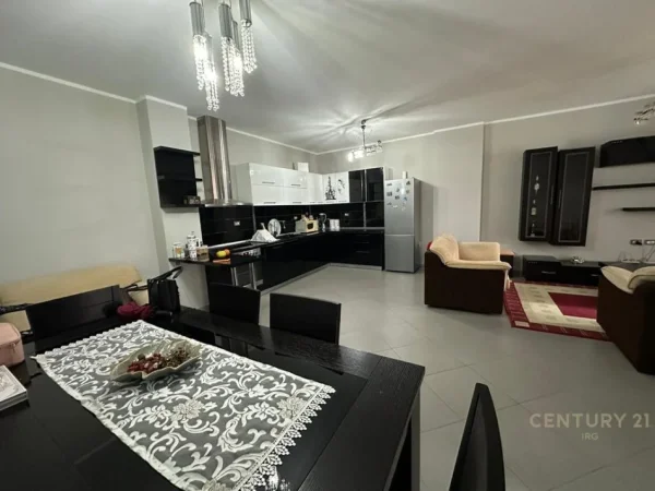 Tirane, jap me qera apartament 2+1 Kati 2, 90 m² 600 € (Fabrika e Miellit)