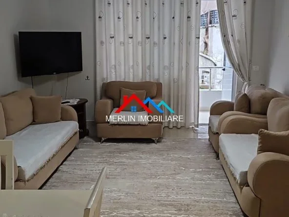 Tirane, jepet me qera apartament 2+1+Ballkon Kati 2, 89 m² 600 € (RRUGA RRAPO HEKALI,KODRA E DIELLIT)