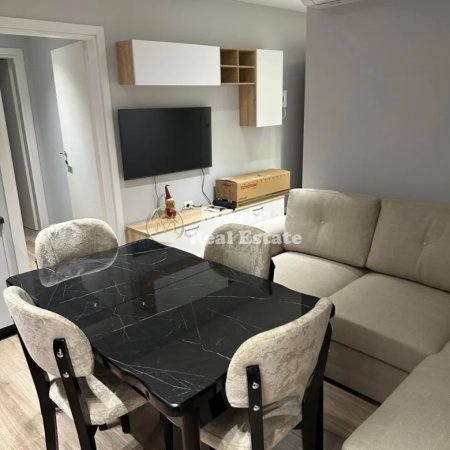 Tirane, jepet me qera apartament 2+1 Kati 3, 90 m² 900 € (Pazari Ri)