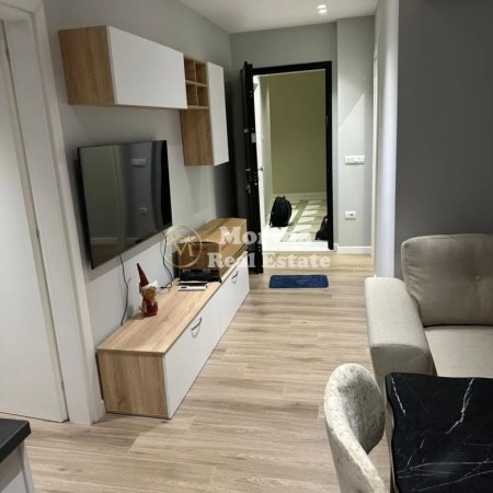 Tirane, jepet me qera apartament 2+1 Kati 3, 90 m² 900 € (Pazari Ri)