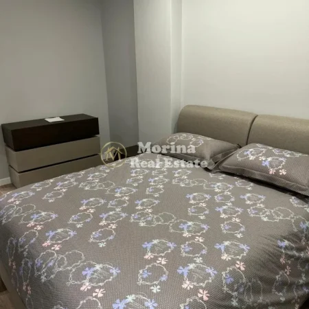 Tirane, jepet me qera apartament 2+1 Kati 3, 90 m² 900 € (Pazari Ri)