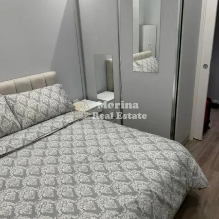 Tirane, jepet me qera apartament 2+1 Kati 3, 90 m² 900 € (Pazari Ri)