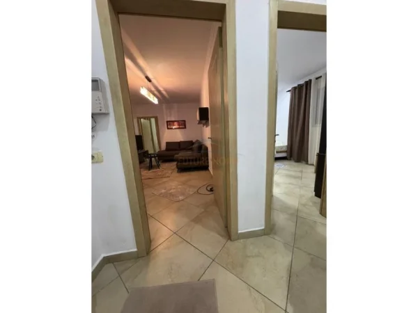 Qera, Apartament 3+1, Rruga e Kavajes, Tirane.