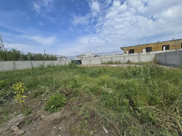 Durres, shitet truall , 3.000 m² (DURRES)