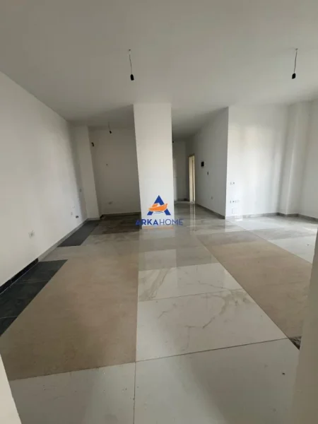 Tirane, shitet apartament 2+1+Ballkon Kati 4, 117 m² 150.000 € 