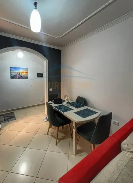 Qera, Apartament 2+1+2, Selitë