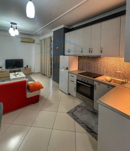 Qera, Apartament 2+1+2, Selitë