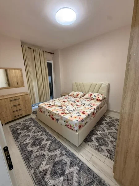 Tirane, jepet me qera apartament 1+1+Ballkon Kati 1, 64 m² 400 € (Astir)