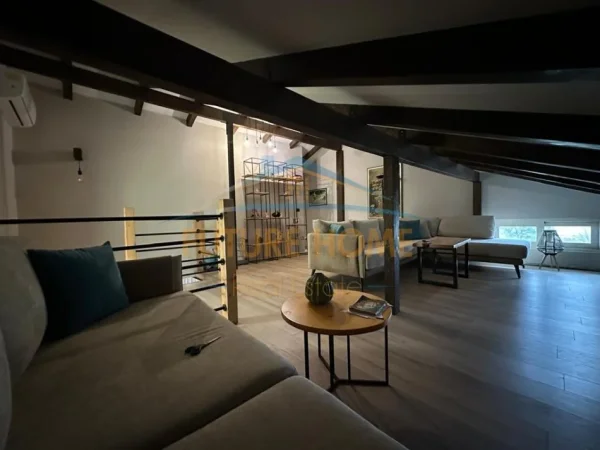 Tirane, jepet me qera Vile 2+1 Kati 0, 2.164 m² 1.800 € (Lunder)