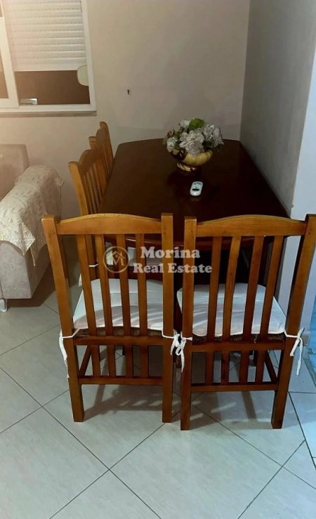 Tirane, jepet me qera shtepi Kati 5, 60 m² 450 € (Ish Parku Autobusave)