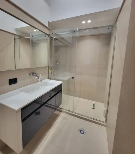 Tirane, shitet apartament 3+1 Kati 6, 180 m² (KODRA DIELLIT)